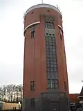 Watertoren met woonhuis