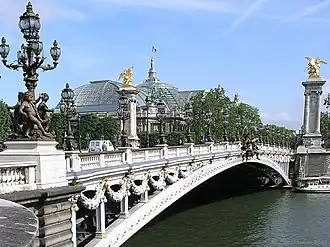 Pont Alexandre III en het Grand Palais op de achtergrond