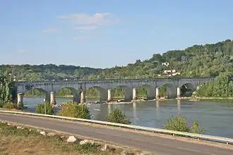 Deel van de kanaalbrug van Agen over de Garonne