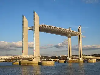 De Pont Jacques-Chaban-Delmas in Bordeaux, de hoogste hefbrug van Europa