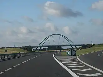De brug van de Aire de Villeroy over de E511/A19