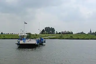 Pont tussen Grubbenvorst en Velden (zicht op Velden)
