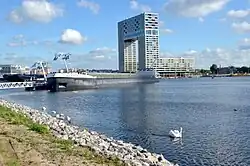 Het Pontsteigergebouw, gezien uit het noordwesten (24 juli 2020)