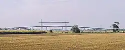 Oude en nieuwe brug bij elkaar