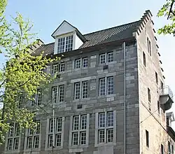 Westelijke trapgevel