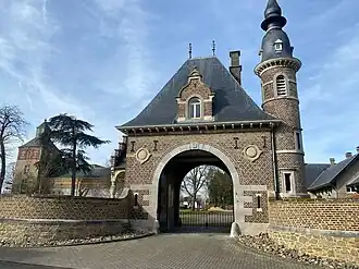 Poortgebouw en tuinmuur, zuidzijde