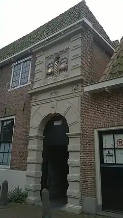 Poortje van het Oude Vrouwenhuis in de Wisselstraat, dit poortje leidt naar de Kloosterpoort
