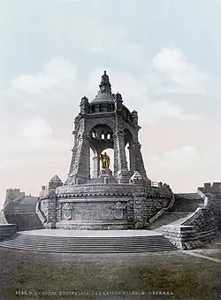 Het monument rond 1895