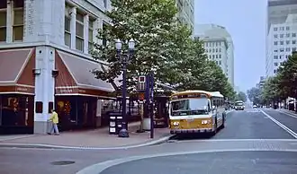 Meier & Frank aan 6th Avenue in Portland (1982)