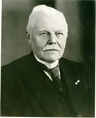 Burgemeester L. Wiersum van Eenrum (1909-1939)