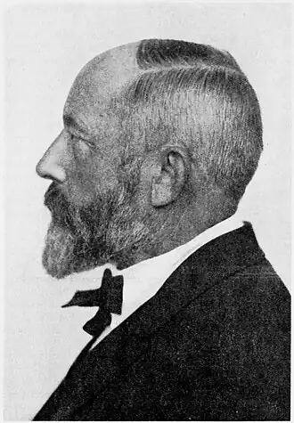 Portret van beeldhouwer Lambertus Zijl, 1926