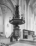 De preekstoel in de Martinikerk