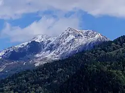 Eerste sneeuw op de Aiguille Grive en Roc du Grand Renard (links), met daarachter de Aiguille Rouge, gezien vanaf de Tarentaisevallei