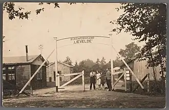 Prentbriefkaart met daarop Rijkswerkkamp Lievelde in 1942.