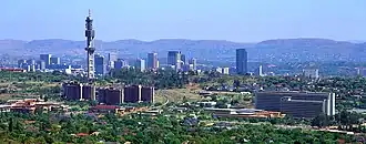 Groenkloof en op de achtergrond Pretoria gezien vanaf de Klapperkop.