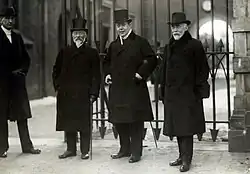 Midden burgemeester Gijselaar