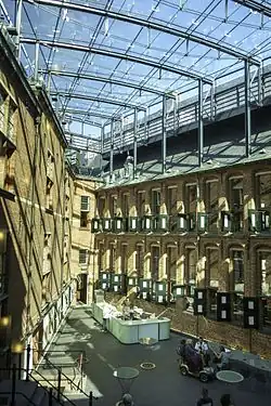 Overdekte binnenplaats