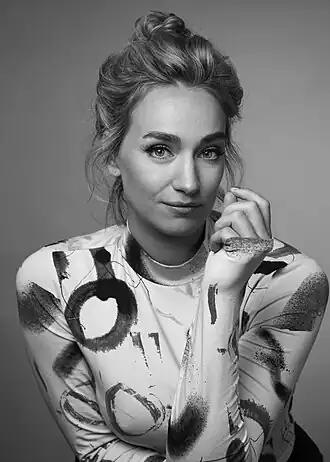 Puck Pomelien Busser