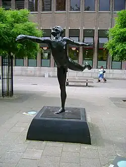 The husband of the Doll (1991) Thom Puckey. International Sculpture Collection, Rotterdam