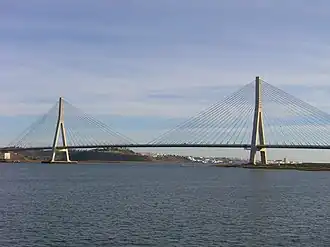 Het eindpunt van de A22: de Ponte Internacional do Guadiana met de Spaanse oever op de achtergrond