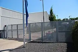 De poort van de hoofdvestiging in Leiden