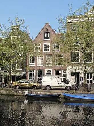 In het midden Lijnbaansgracht 255 (2011)
