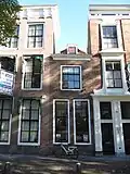 Huis met eenvoudige lijstgevel