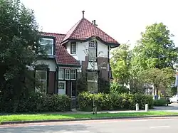 Herenhuis in Overgangsstijl in Leeuwarden (1907)