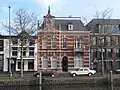 Herenhuis met poort