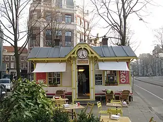 Nieuwezijds Voorburgwal 277, Amsterdam, maart 2012 nog over de stoep