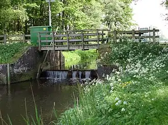 De damsluis in Lunterse Beek