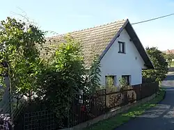 Huis in het dorp (2014)