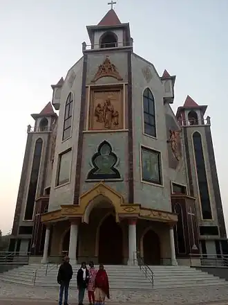 Sint Jozef Arbeider-kathedraal in Raiganj in 2016