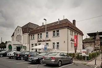 Voormalig stationsgebouw Bismarckstraße, nu een restaurant (2013)
