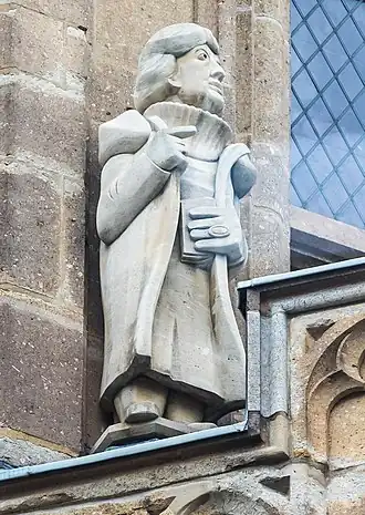 Standbeeld van Irmgard Keun op de Raadhuistoren van de Stadhuis van Keulen