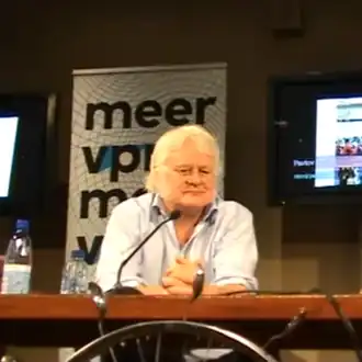 Redmond O'Hanlon tijdens de Meet the Future, Science & Technology Summit in het World Forum in Den Haag in november 2010.