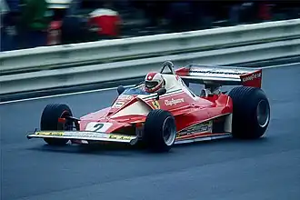 Clay Regazzoni in een Ferrari F312T