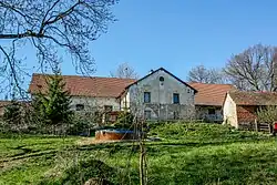 Huis in het dorp (2019)