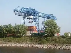 Containerkraan, haven Emmerik
