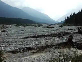 Een droogstaande bedding van de Rißbach.