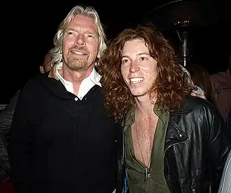 Shaun White (rechts) met Richard Branson in april 2009