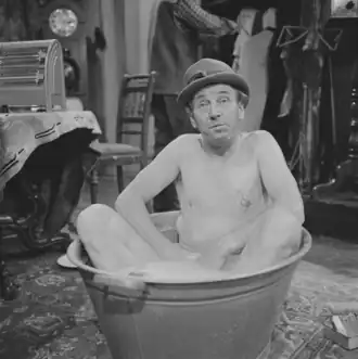 Rien van Nunen tijdens de opnamen van Stiefbeen en zoon