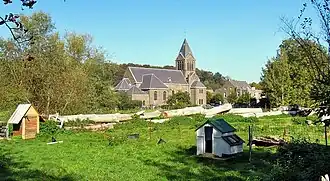 De kerk gezien vanaf Kasteel Rimburg