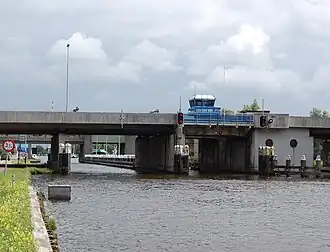 Brug over de Ringvaart van de Haarlemmermeer