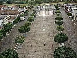 Plein met sportveld in Rio do Pires