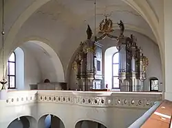 Het orgel is het oeuvre van Ján Gertner (1785).