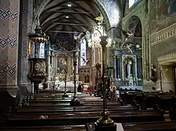 Neogotisch interieur van de kathedraal.