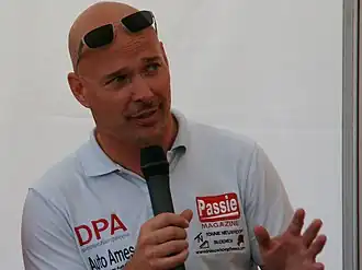 Rob Kamphues tijdens een interview (2007)