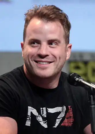 Robert Kazinsky (2015)
