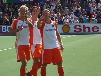 Weusthof (rechts) tijdens EK hockey in 2009